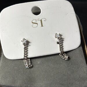 Silver Chain Drop Stud Earrings | Like New | Minimal & Sparkly